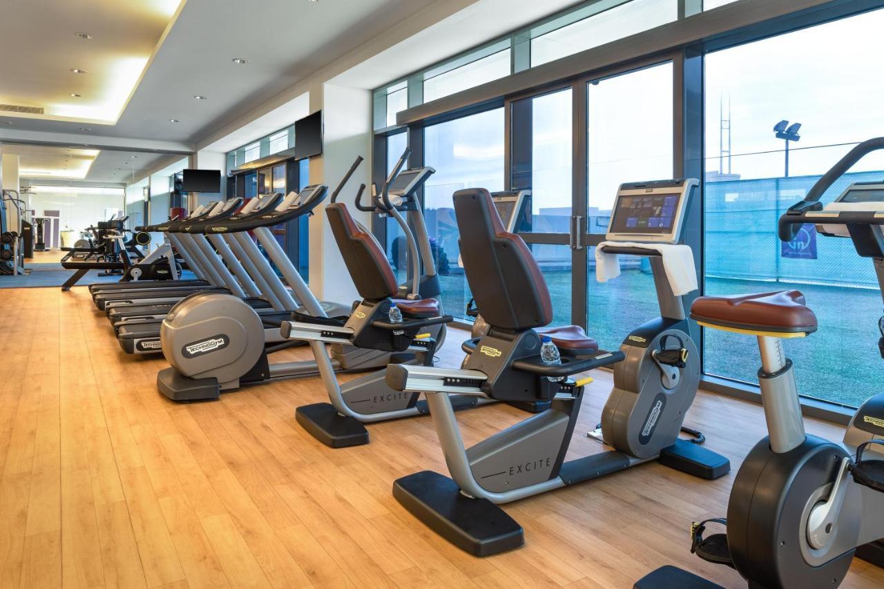 크라운 플라자 리야드 Rdc 호텔 앤 컨벤션 외부 사진 The gym at the hotel