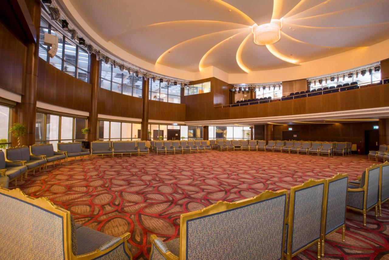 크라운 플라자 리야드 Rdc 호텔 앤 컨벤션 외부 사진 The Grand Ballroom