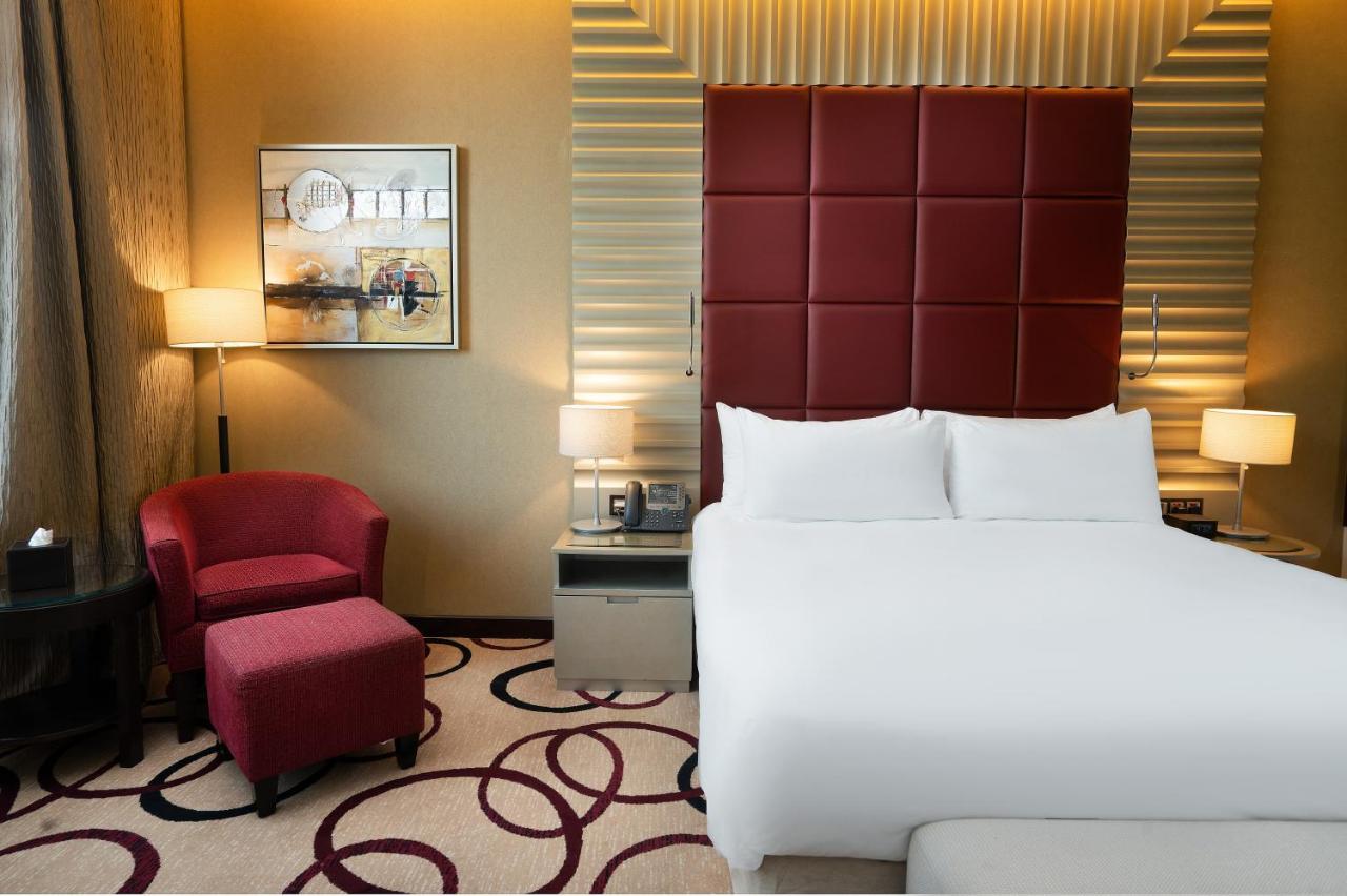 크라운 플라자 리야드 Rdc 호텔 앤 컨벤션 외부 사진 A bedroom at the hotel
