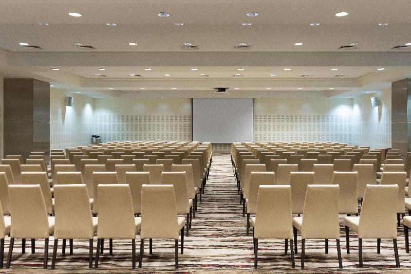 크라운 플라자 리야드 Rdc 호텔 앤 컨벤션 외부 사진 The main conference room